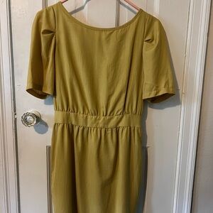 BCBGeneration Puff sleeve dress with pockets